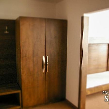 Hotel Skalka 劳耶克特普利采 外观 照片