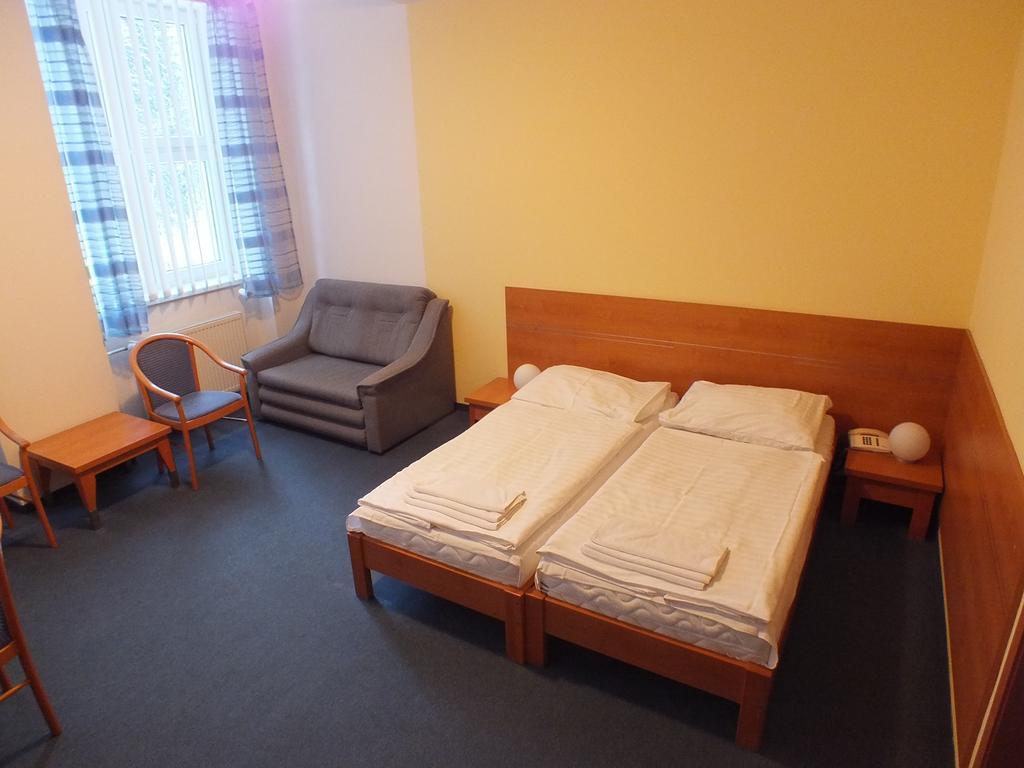 Hotel Skalka 劳耶克特普利采 外观 照片